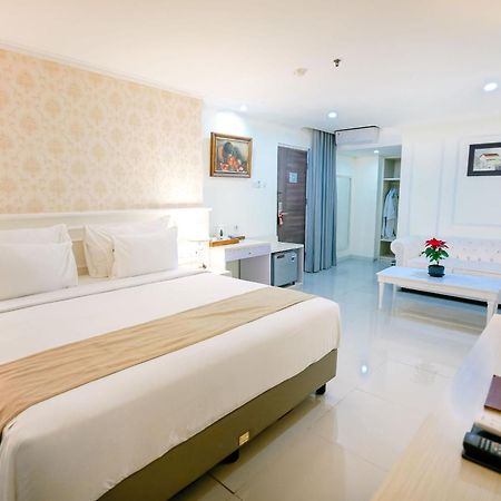 The Cube Hotel Malioboro, Azana Hotels Collection Джокьякарта Экстерьер фото