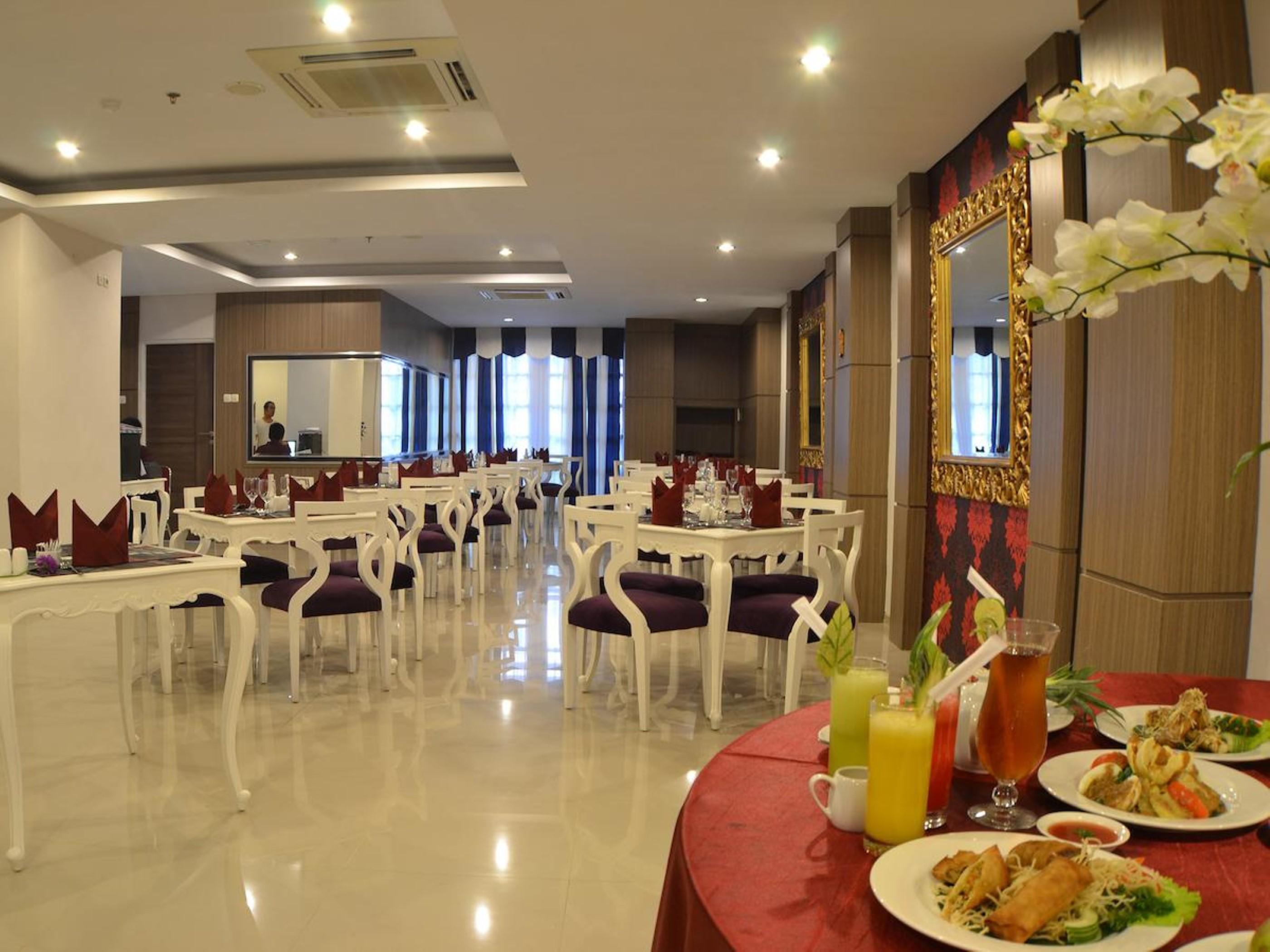 The Cube Hotel Malioboro, Azana Hotels Collection Джокьякарта Экстерьер фото