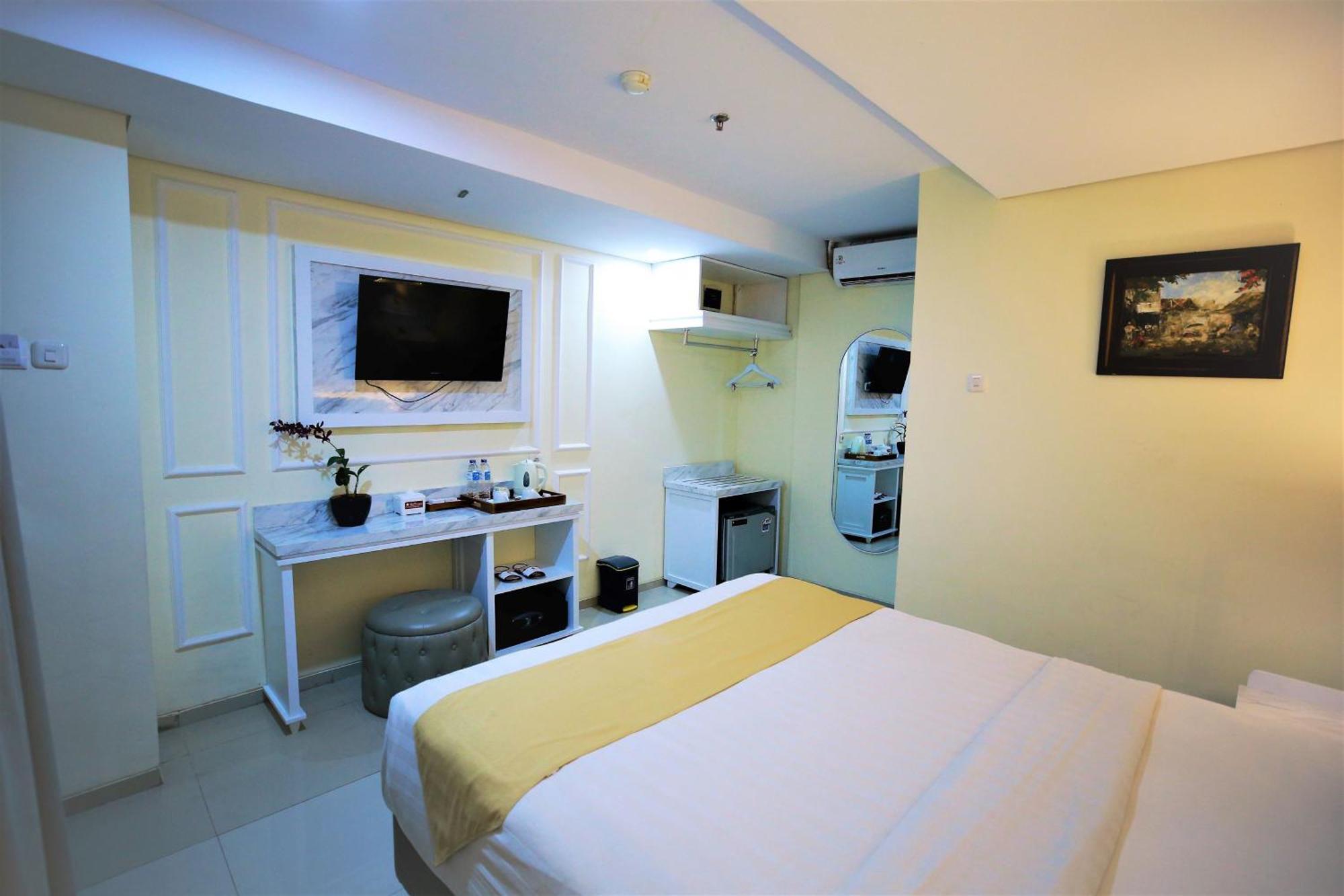 The Cube Hotel Malioboro, Azana Hotels Collection Джокьякарта Экстерьер фото