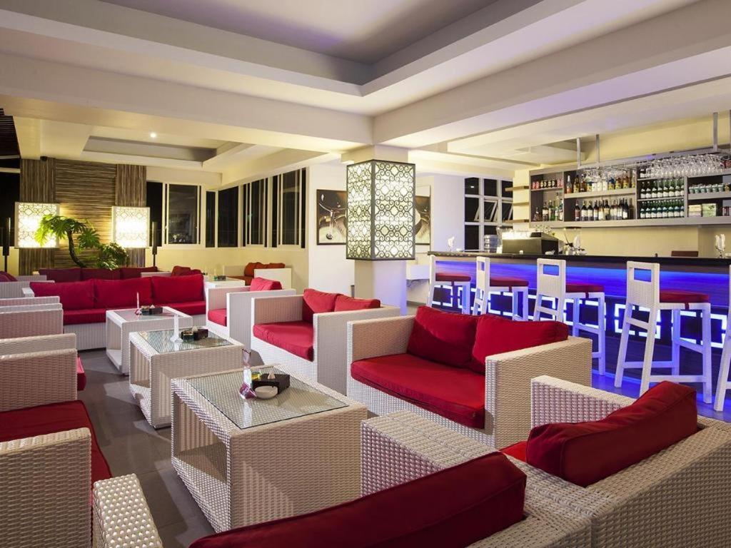 The Cube Hotel Malioboro, Azana Hotels Collection Джокьякарта Экстерьер фото