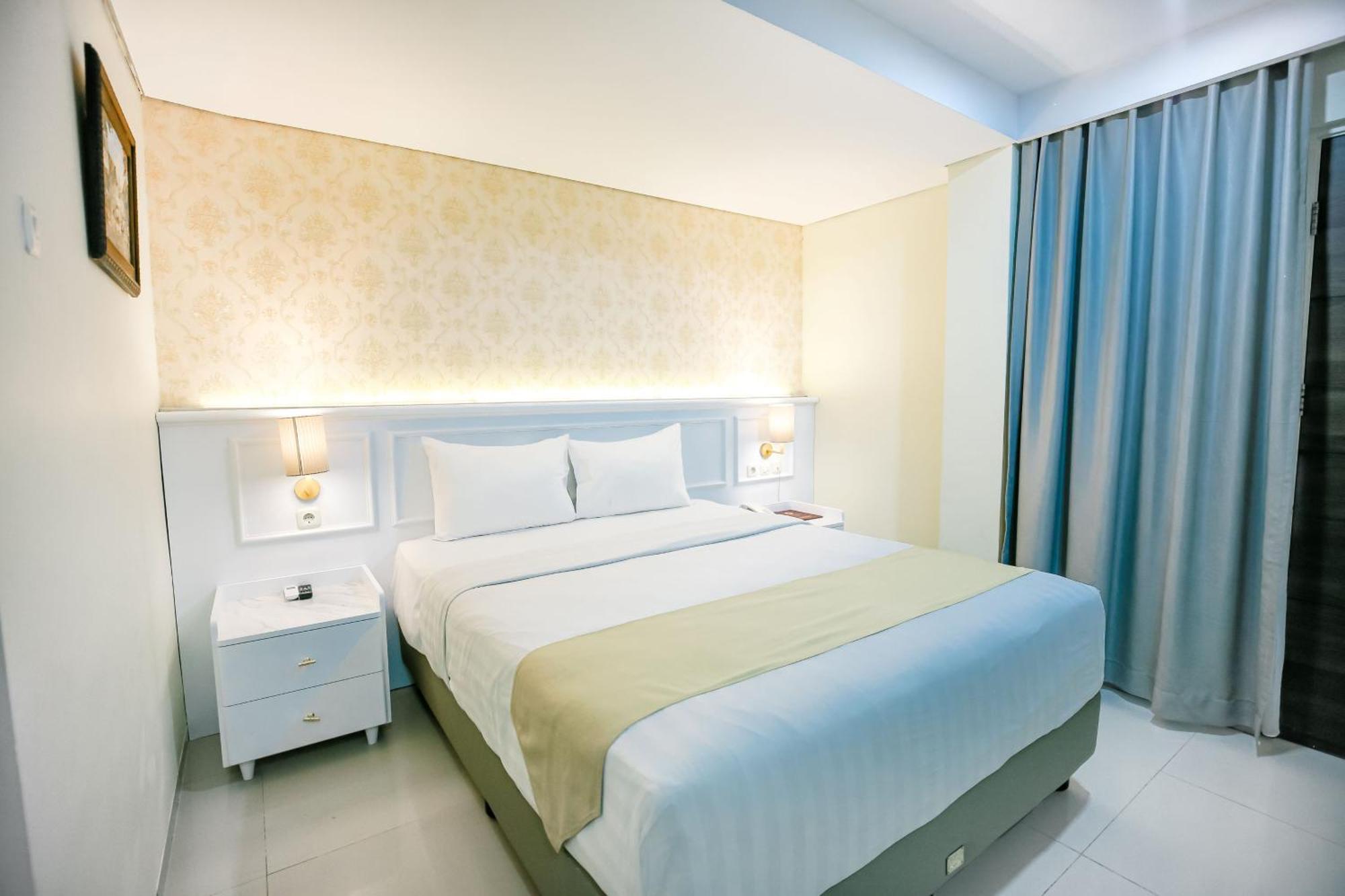 The Cube Hotel Malioboro, Azana Hotels Collection Джокьякарта Экстерьер фото